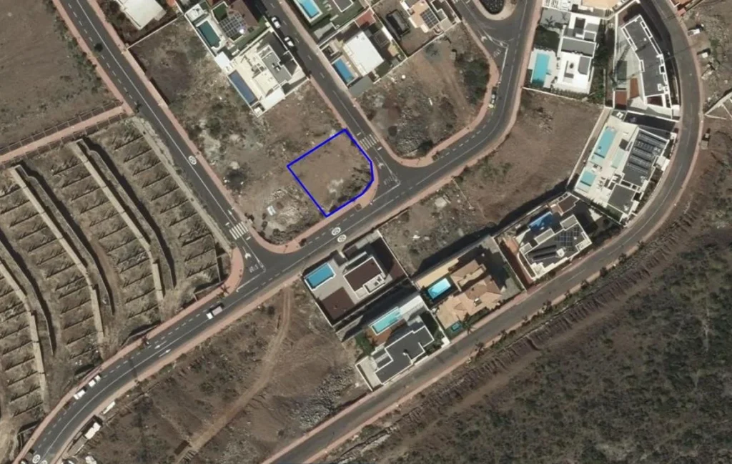 Parcela con Proyecto y Licencia en Roque del Conde 5