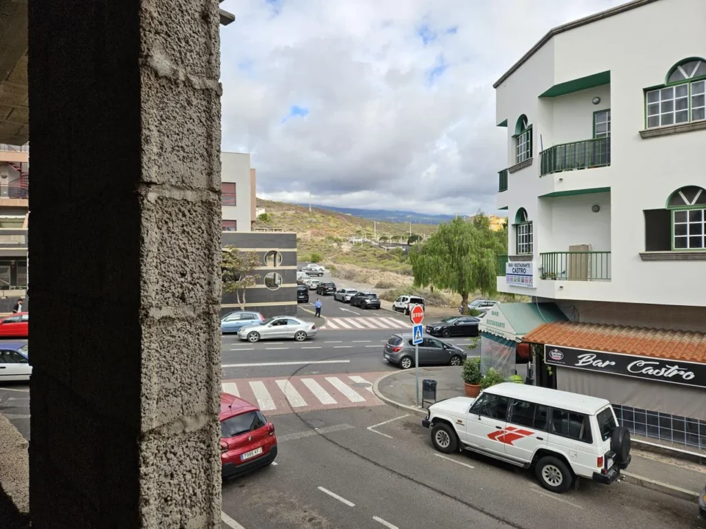 ¡Posibilidad de Inversión! Edificio en San Isidro 8