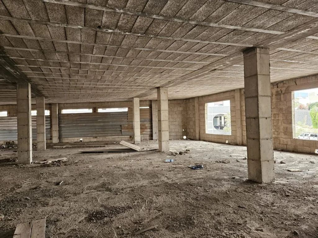 ¡Posibilidad de Inversión! Edificio en San Isidro 9