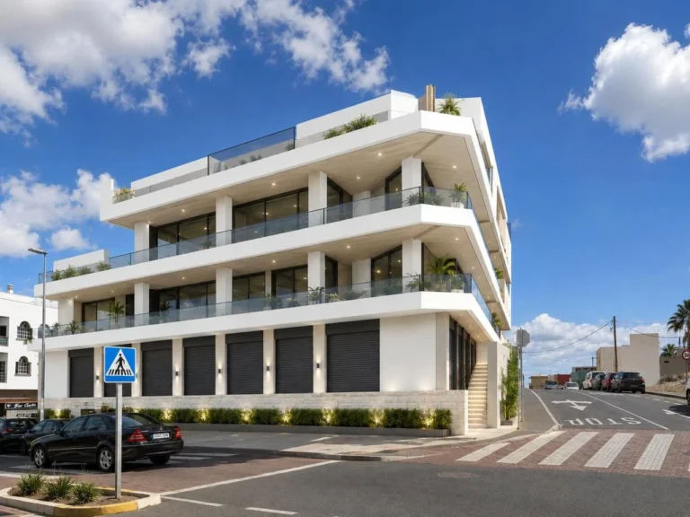 ¡Posibilidad de Inversión! Edificio en San Isidro