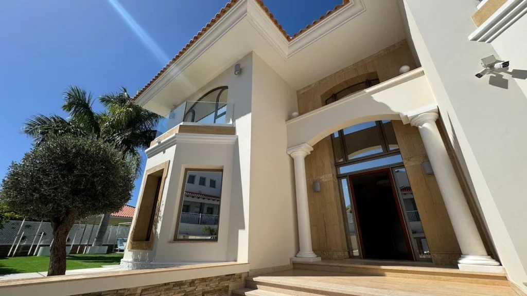 Espectacular villa de lujo en primera línea de golf con piscina, ascensor, sótano y vistas a La Gomera 2