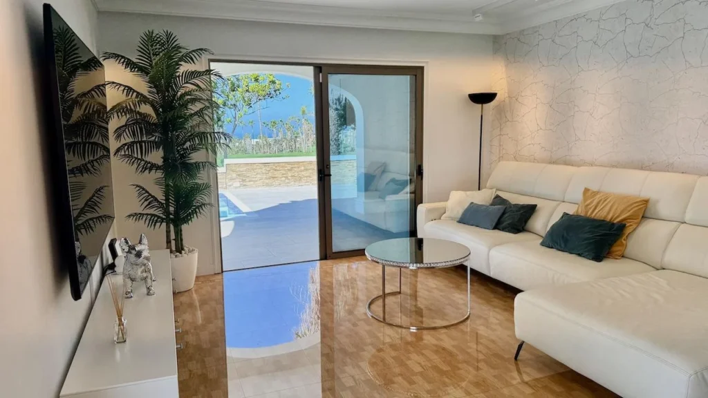 Espectacular villa de lujo en primera línea de golf con piscina, ascensor, sótano y vistas a La Gomera 25