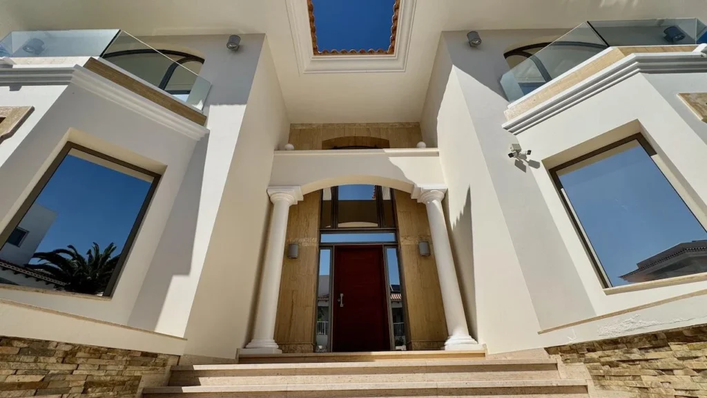 Espectacular villa de lujo en primera línea de golf con piscina, ascensor, sótano y vistas a La Gomera 3