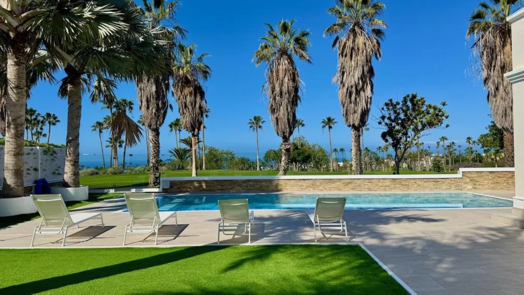 Espectacular villa de lujo en primera línea de golf con piscina, ascensor, sótano y vistas a La Gomera 30