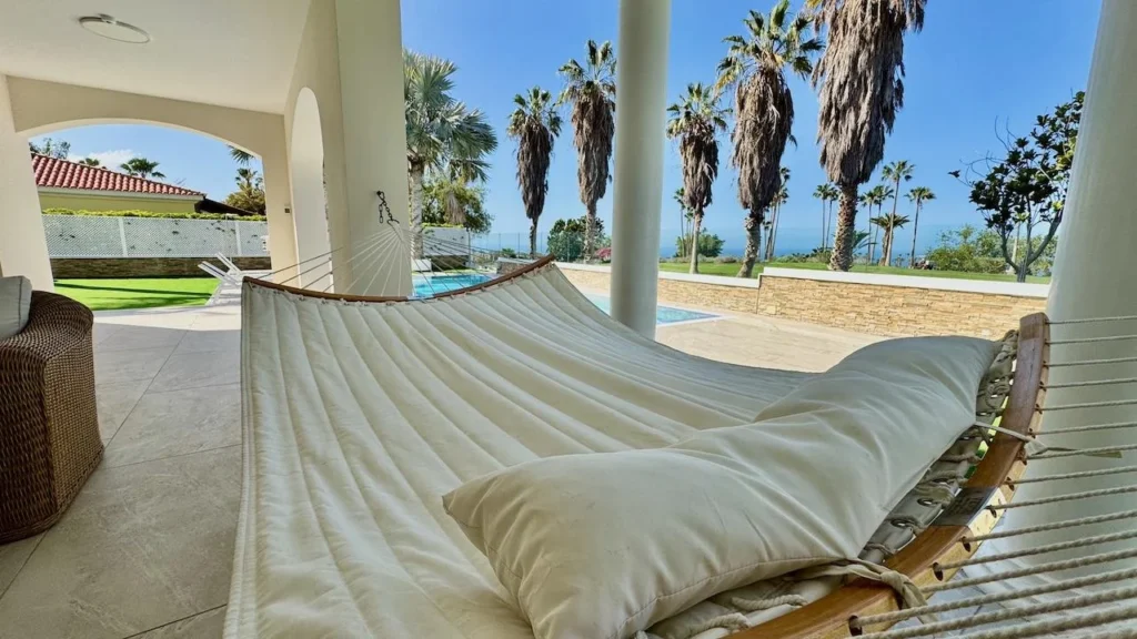 Espectacular villa de lujo en primera línea de golf con piscina, ascensor, sótano y vistas a La Gomera 37