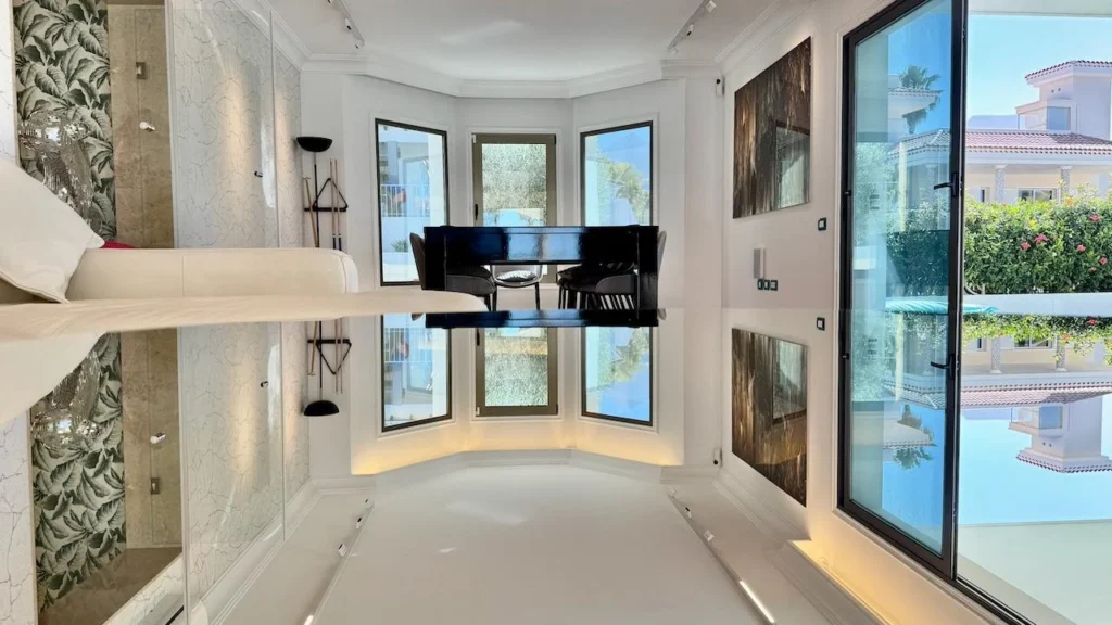 Espectacular villa de lujo en primera línea de golf con piscina, ascensor, sótano y vistas a La Gomera 23