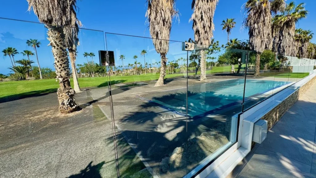 Espectacular villa de lujo en primera línea de golf con piscina, ascensor, sótano y vistas a La Gomera 31