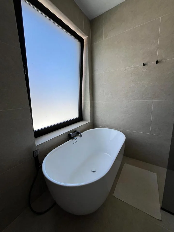 Exclusiva y Moderna Villa en Pueto Santiago 26